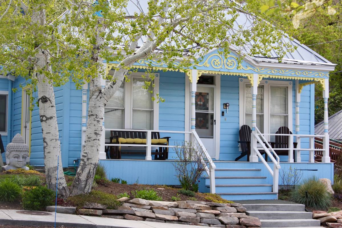 Victorian cottage exterior painting Park City Utah blue yellow