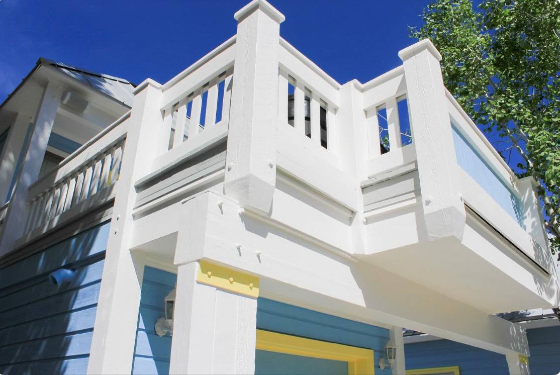 Deck railing painting Park City Utah exterior wood